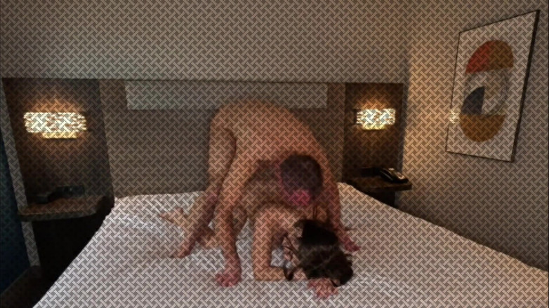 DCTrousersnake: Bunny Fae - une petite latina veut la grosse bite d’un...