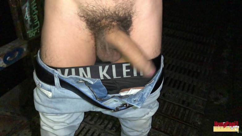 Hung Papi: Uncut Cum Shower Solo Jerk off