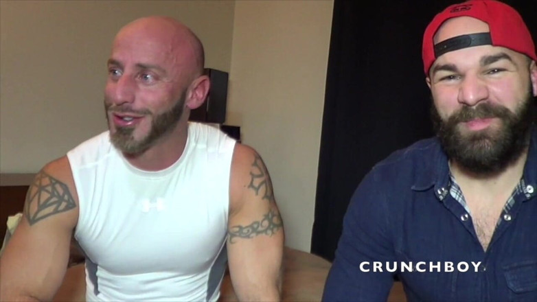 BAREBACK FUCK CLUB: Aymeric Deville wird ohne gummi von max Duro gefickt