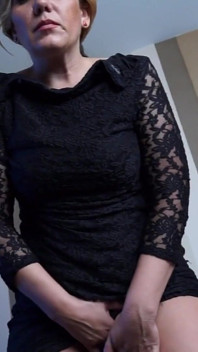 Elegante Mulher Madura Maya Está Com Tesão E Se Fode