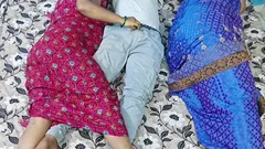 Figliastro condivide un letto con la sua matrigna indiana e la sua amica, ha la possibilità di scopare entrambi..