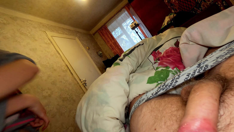 Love_Adventures: Współlokator akademika dał poranny lodzik i połknął całą spermę!