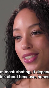 Alexis Tae è dipendente dal suo hitachi! | Intervista alla pornostar | Tempo adulto