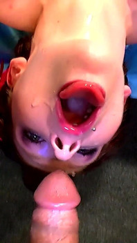 Ggg John Thompson - Blonde Slut Sucks Cocks in Wild Bukkake Orgy