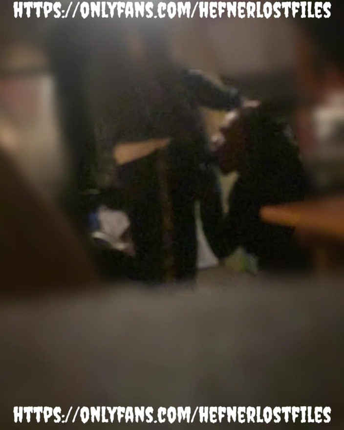 Big P Hef: Y o u n g thot chupar meu pau tão...