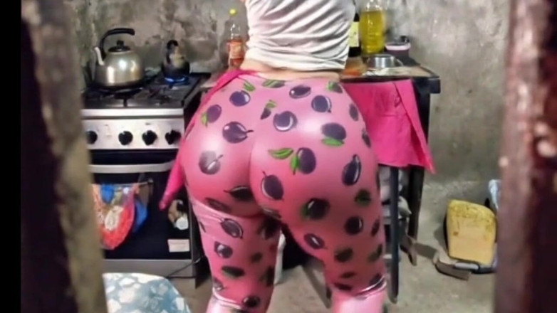 Xprohibidox1: Rosa strumpa röv 3