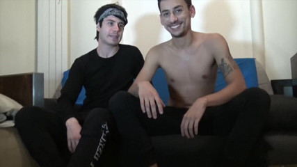 SEX WITH STRAIGHT BOY CURIOUS: イケメンはセクシーなアラブの男の子によって生ハメ犯される