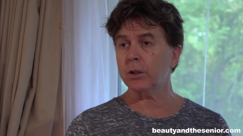 Granddadz: Alana Moon es una rubia a la que le gustan...