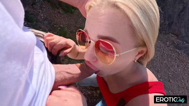 German bitch hunter: Oung la studentessa tedesca brama il suo amante più anziano...