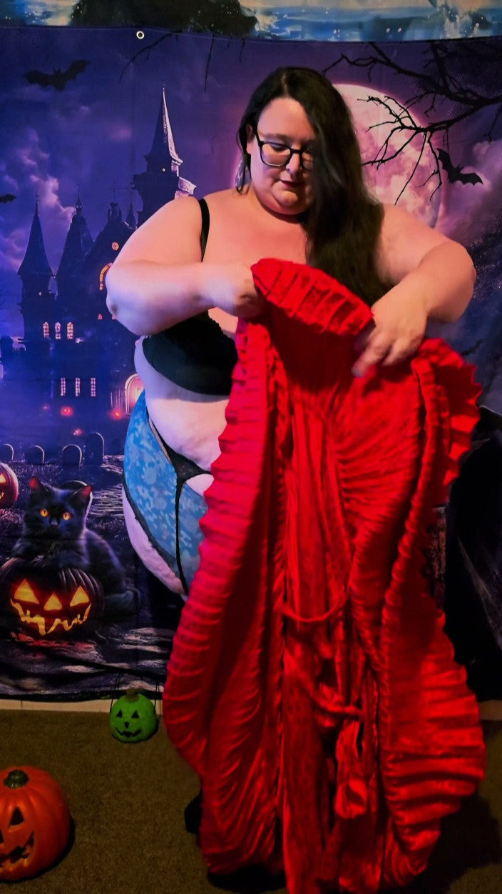 SSBBWLadyBrads: SSBBW Tight and Curvy Dress Haul Oct 2026 Part 1