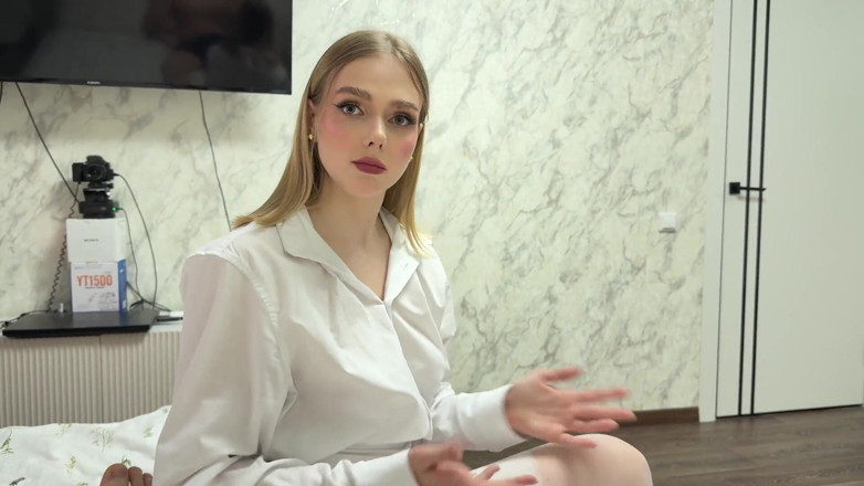 Arisha Mills: О боже мой, мой врач-врач решил проверить мой хуй с его киской