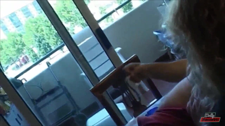 Vere Casalinghe Italia.: Lusty old woman enjoys cocks and toys in her holes