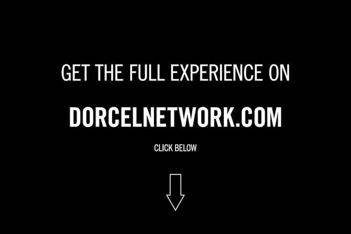 XXX-Vintage: Matură sexy blondă țâțoasă îi face o muie căpitanului