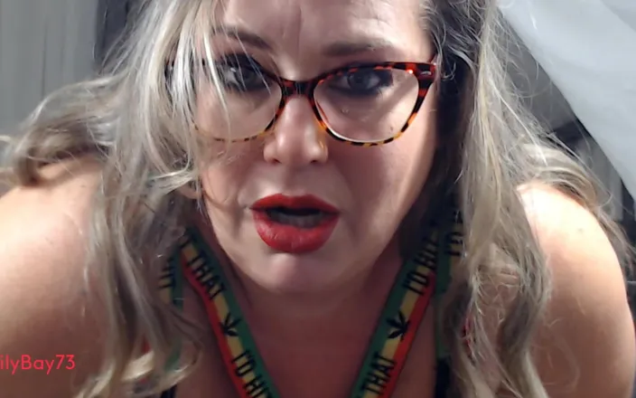Lily Bay: Hard R BBW Ass Worship with Lilybay73