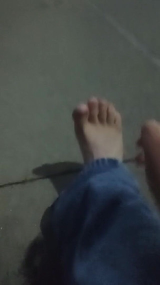 JG Risk: Right foot outdoor