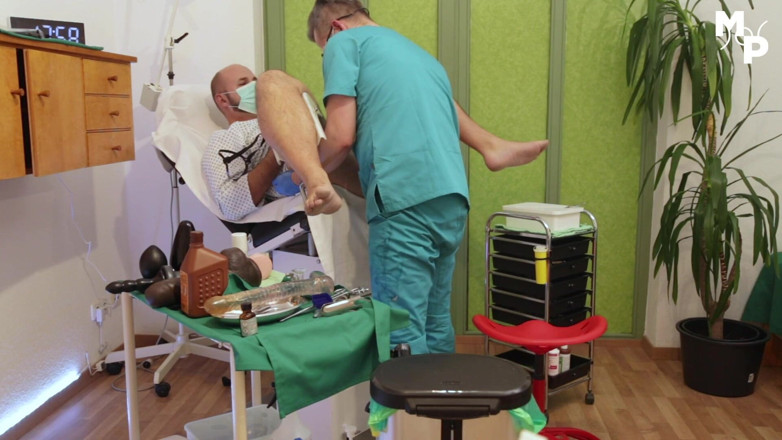 Marcus Pollack Gay: Dr. Wob - 1. Rectal Examination and Measurement of the Maximum Penetration...