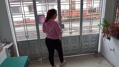 Terciopela: Saya membuat video untuk menunjukkan abang tiri saya bagaimana saya...