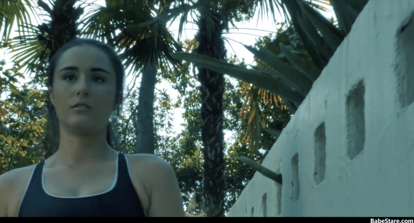 Babe Stare: Glamour modelo é fodida ao ar livre até uma gozada na...