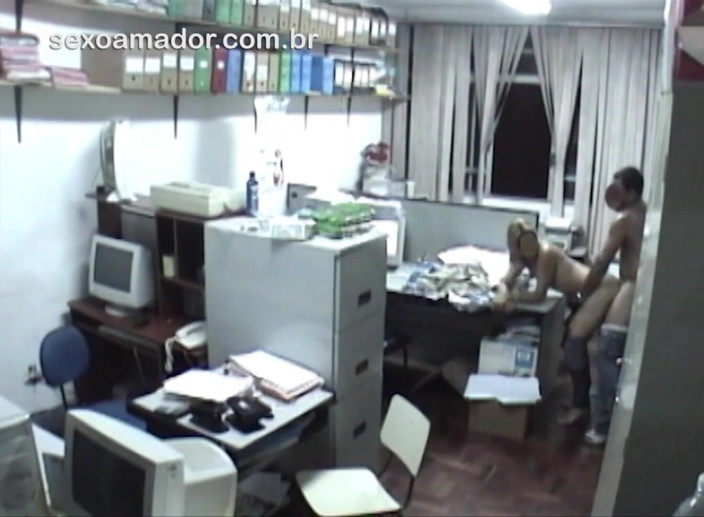 Amateurs videos: Angajate excitate care fac sex la birou după ore
