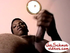 Joe Schmoe: Fitte, unbeschnittenen schwarzen jungen streichelt