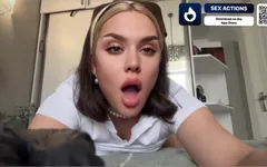 Siswi nakal ini berperan sebagai pembantu nakal yang lagi sange di kencan