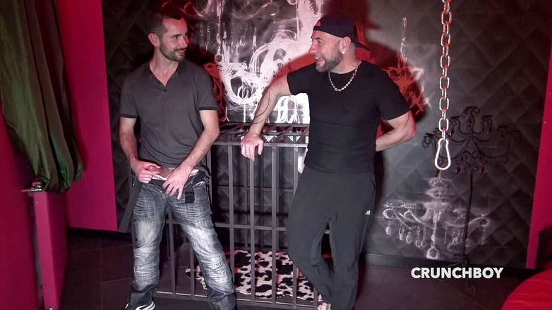 Straight boys but needing sex: Jess royan đụ không bao cao su bởi chàng trai trẻ...