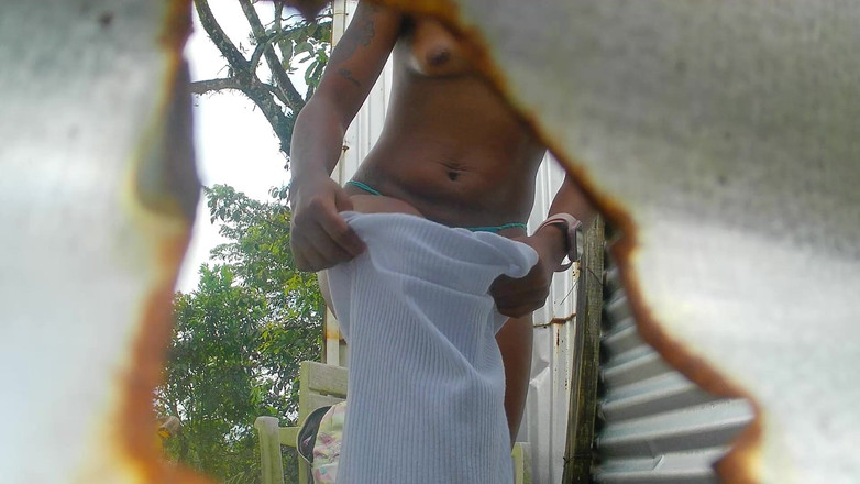 zendella usain: Dziewczyny przebierają się