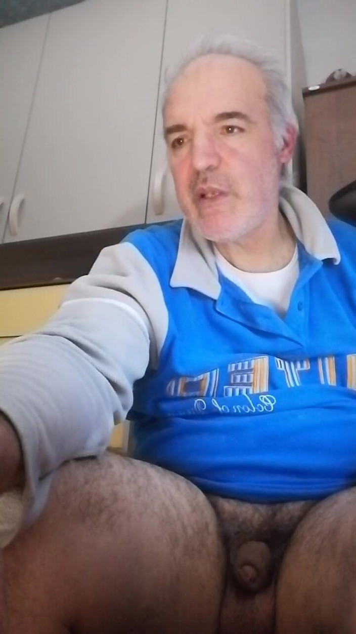 Setesesso7: Živé vystoupení, kde si honím penis pro své fanoušky