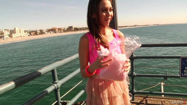 Hard X: Hardx - memek si imut riley reid dientot habis-habisan