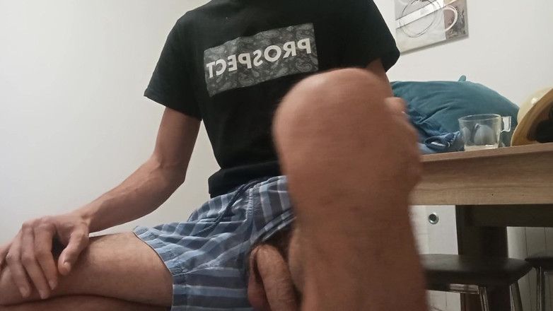 Elvissc: Sexy Twink with Nice Body Cums on His Veiny Arm...