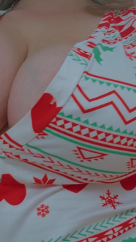 Can I Put on My Christmas Pajamas yet? Slow Masturbation of a Chubby MILF.