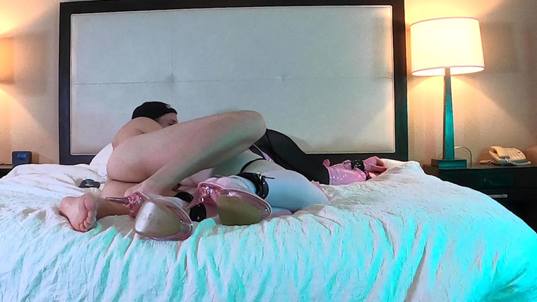 Jake Grand the man: Bekaret içindeki trans korunmasız sikiliyor - derleme 6