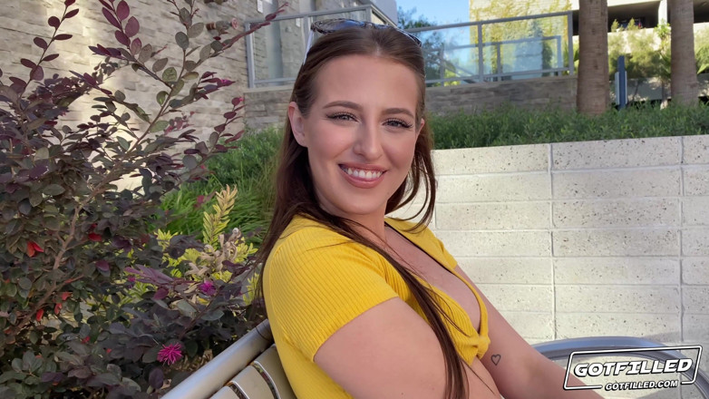 Got Filled: Gotfilled Aubree Valentine her yere gidiyor