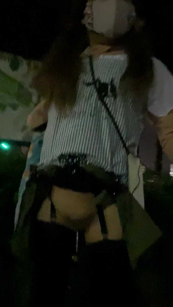 megu2002: Č. 282 noční exhibicionistická procházka v parku