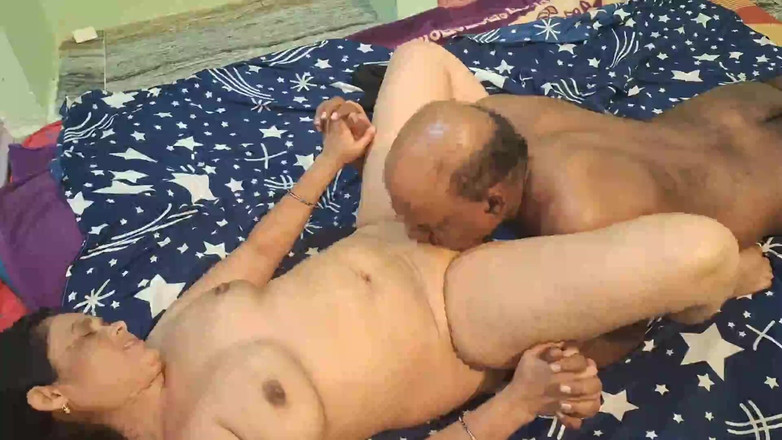 Sexy sindu: 德西业余夫妇性爱完美的操逼