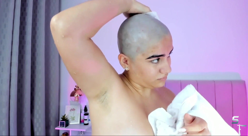 Shave Flix: Violette