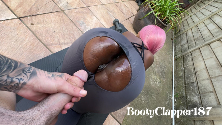 BootyClapper187: Ele Rasgou Minhas Leggings De Ioga E Me Gozou