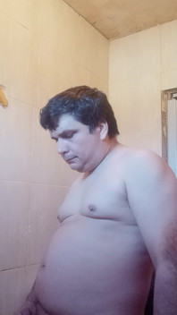 Am încercat să-mi beau urina, dar nu a mers destul de tare în gura mea.