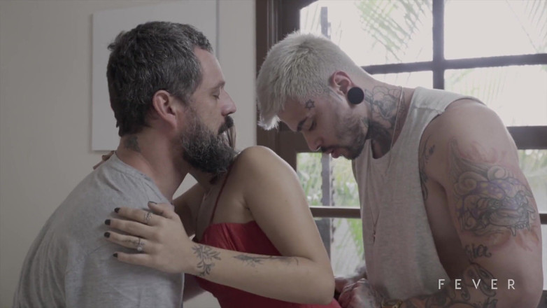 Fever Films: Podvádění mého přítele se dvěma muži