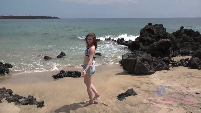 ATK Fans (Girlfriends): Percutian maya Hawaii dengan Anya Olsen 1/11