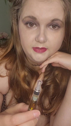 LioEst: Smoking Video From Your Mistress
