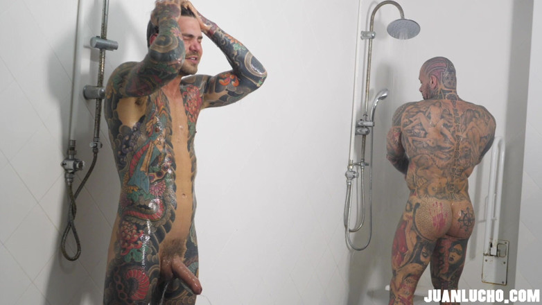 Juan Lucho Gay: Two Tattooed Hetero Males in the Gym