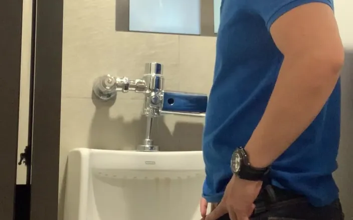 PropertyofMilton: Pissing in the Restaurant