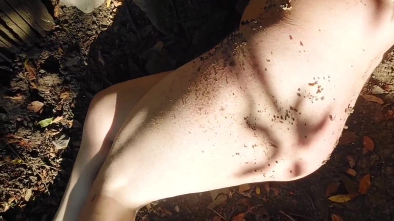 Kitty_Cross: Diikat dalam pikiranmu