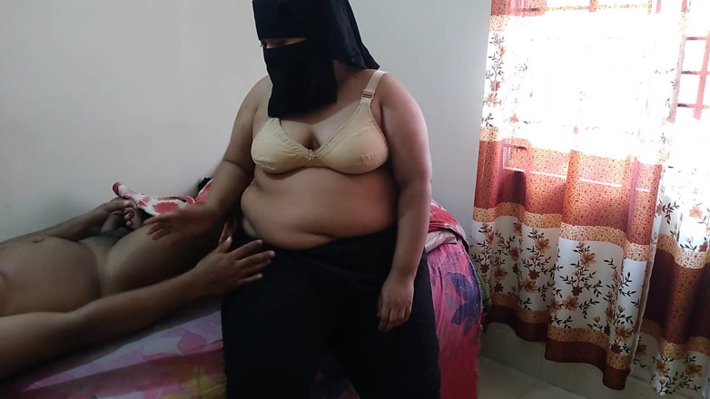 Aria Mia: Desi Sexy Maa Ni Apni Beta Ko Jabardasti Chudai - Widow...