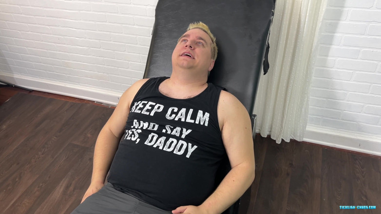 Ticklish Chubs: Achilles को मैट से बदला मिलता है