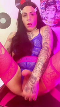 Emma Ink Trans Masturbates and Cum