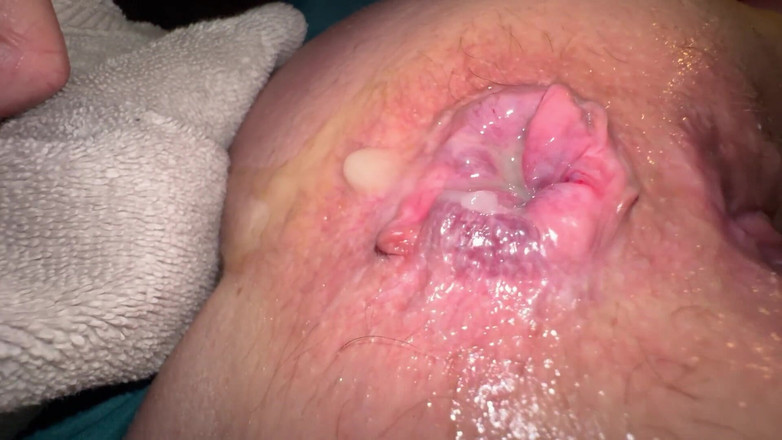 Bonewizzard69: Bonemaiden бере красиву жердину свого чоловіка в її тугу дупу для гарного анального кремового пирога