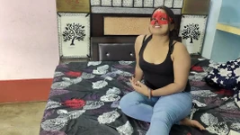 Seduzida vizinha tia e tem cu fodido em hindi real