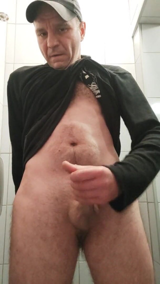 Kyzma084: Masturbation solo